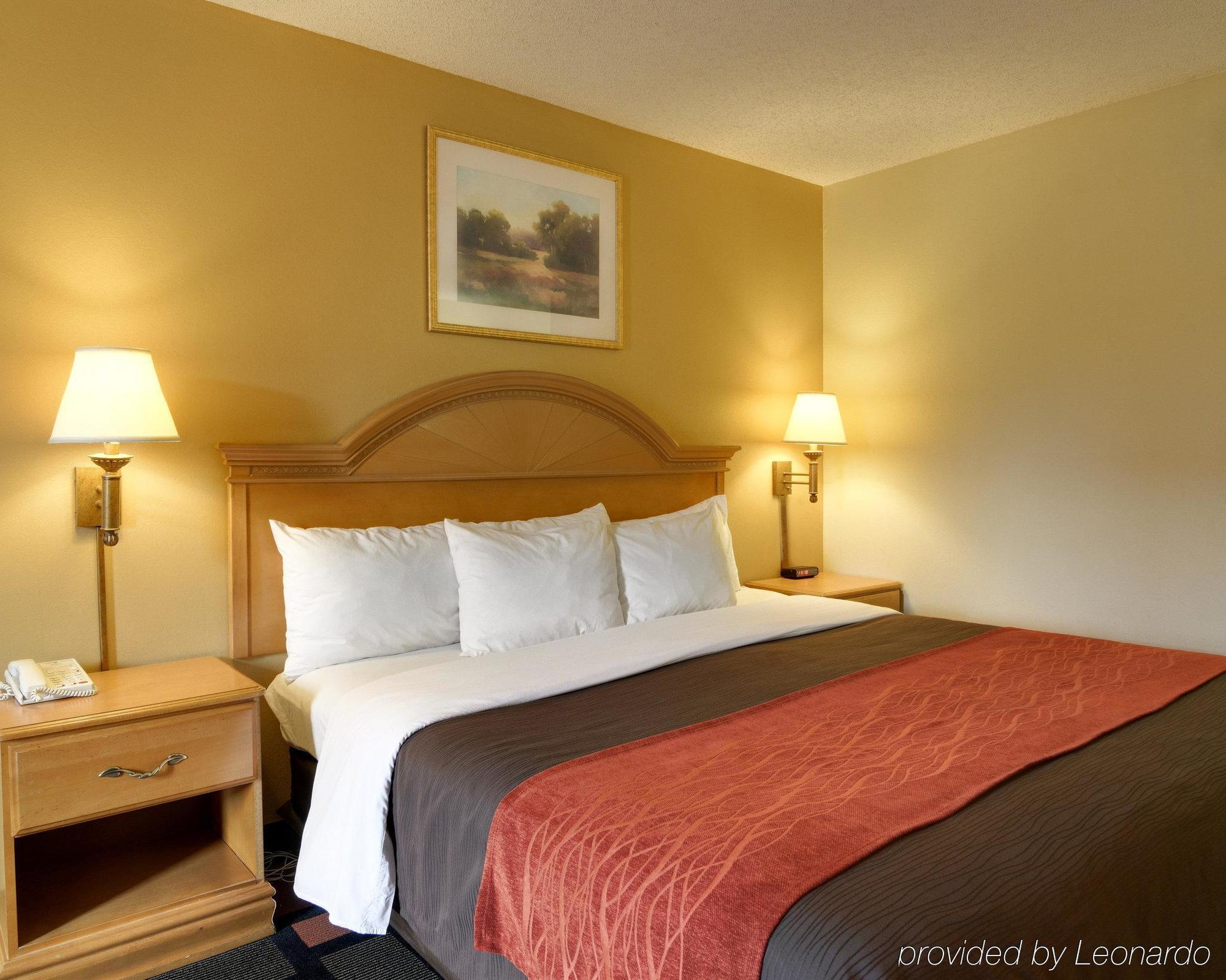 Quality Inn & Suites Malvern Exterior photo